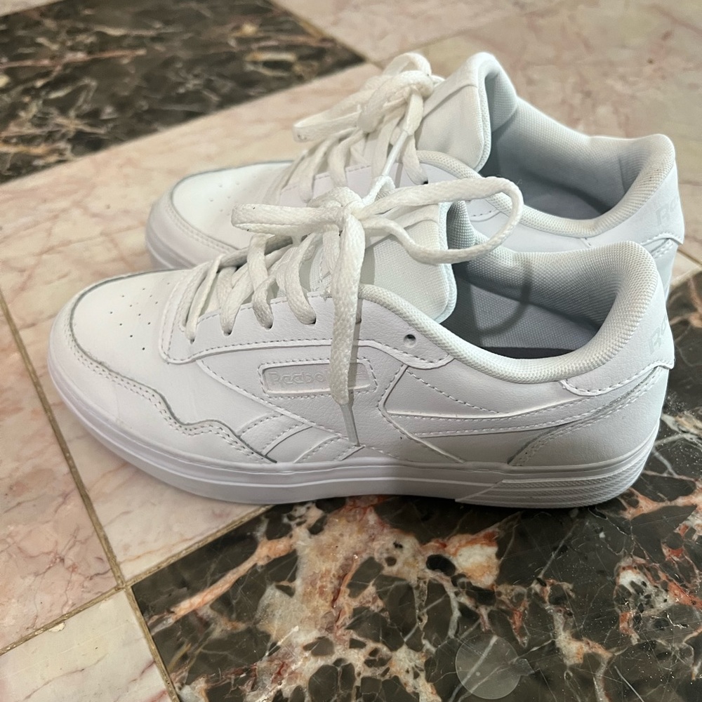 Reebok Sneakers Size 5.5